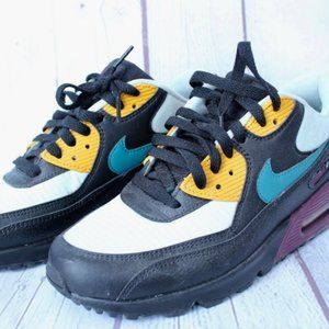 Brand New Nike Air Max 90 NWOT
